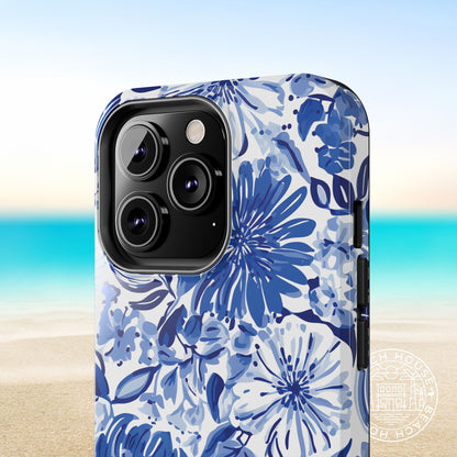 Lexington Tough Case with blue and white details on a beach background