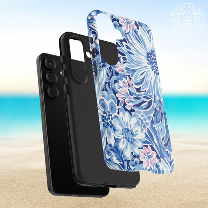 Layers of the Huntington Tough Case for Galaxy with black phone on a beach background